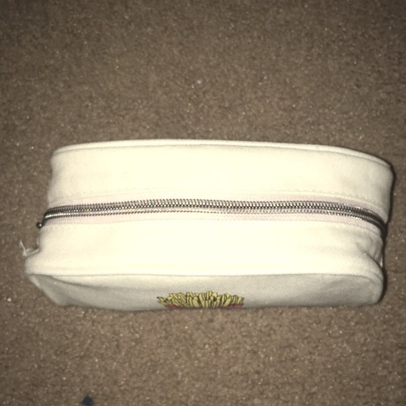 Cosmetic bag - Picture 2 of 3